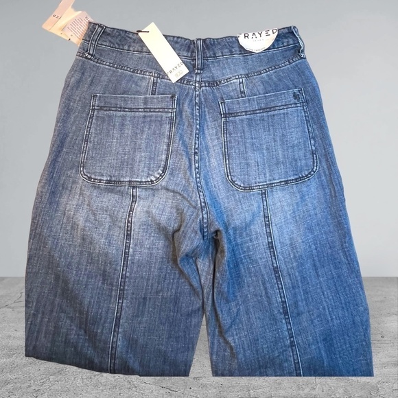 Women’s Frayed Denim Jeans distressed/whiskered sizes 32  Color Rainfall - Picture 2 of 7